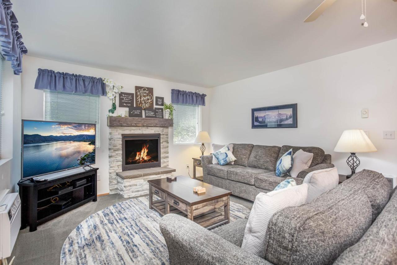 Walk To Downtown * 6 Guests * Pets * A/C! * No Stairs! Apartment Leavenworth Luaran gambar
